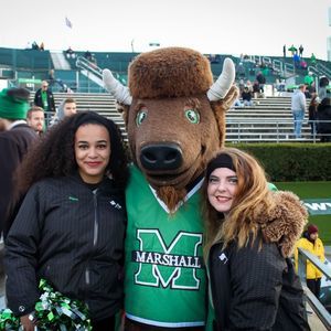 Meet your Posher, Mackenzie